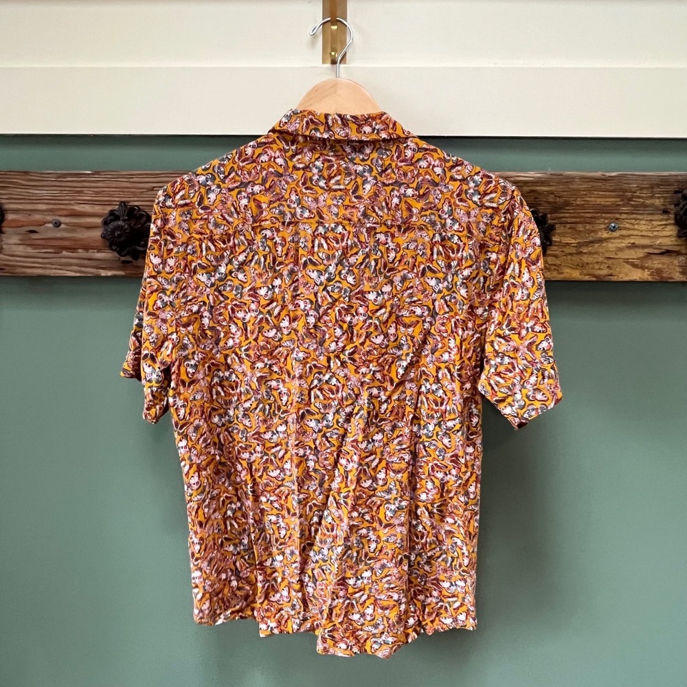Earthbound Trading Co Butterfly Print Rayon Button Down Shirt Mustard Yellow M - Picture 3 of 5